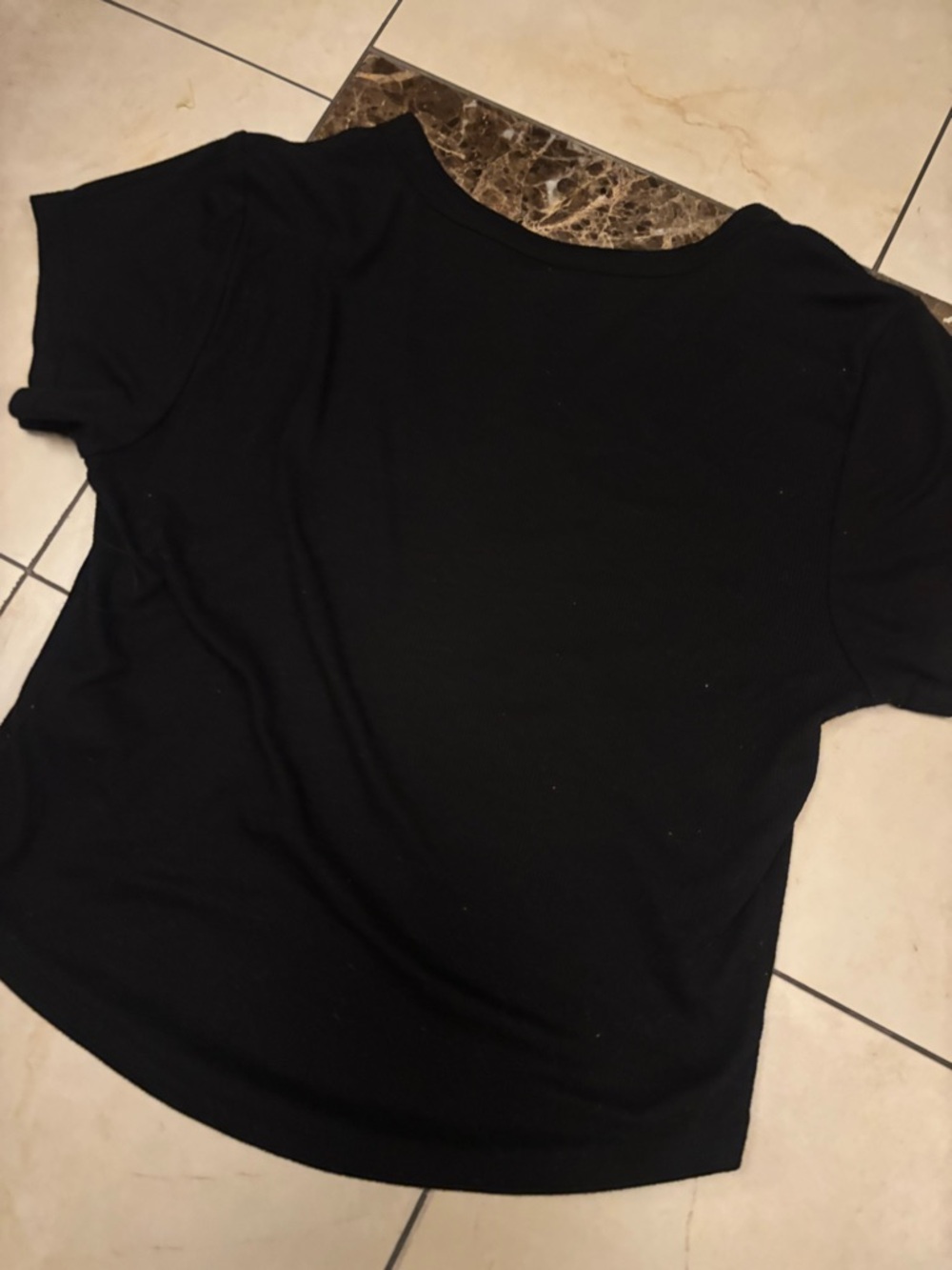 Old Navy Black Short Sleeve Ribbed Tee - Picture 2 of 3